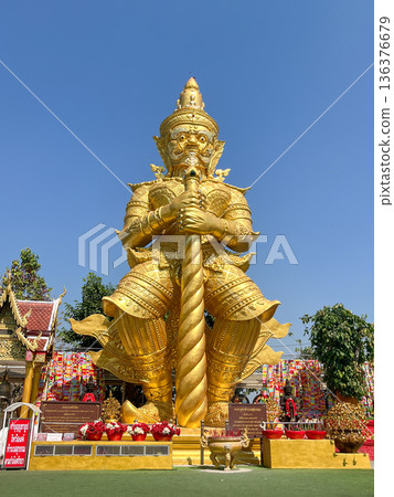 Majestic Golden Thao Wessuwan at Doi Kham Temple Majestic Golden Thao Wessuwan at Doi Kham Temple 136376679