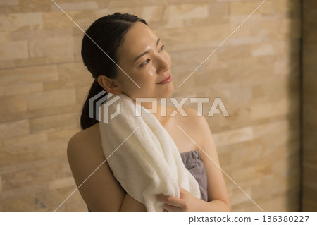 桑拿圖像 136380227