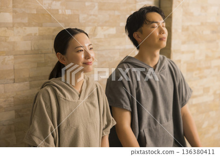 情侶桑拿房圖片 136380411