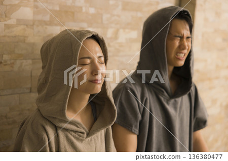 情侶桑拿房圖片 情侶桑拿房圖片 136380477