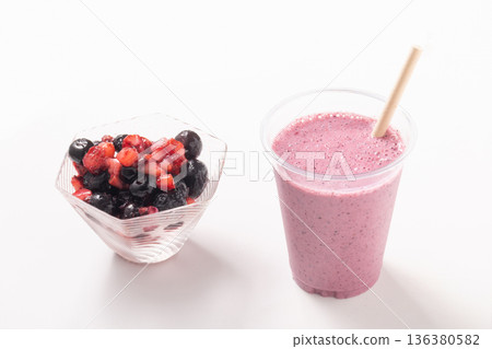Berry yogurt smoothie Berry yogurt smoothie 136380582