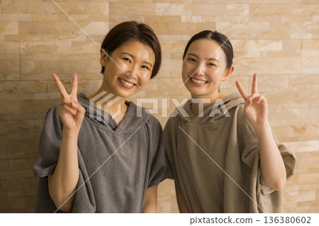 女性三溫暖圖片 女性三溫暖圖片 136380602