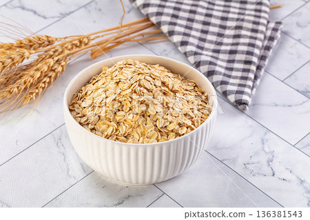 Dry oat flakes for porrige Dry oat flakes for porrige 136381543