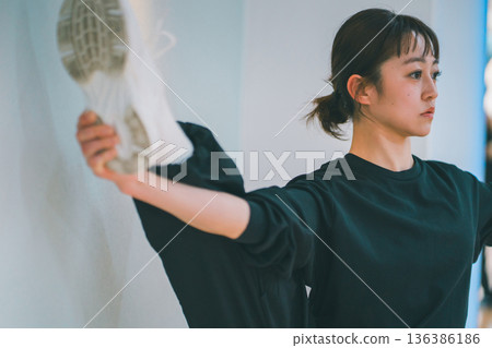 舞 舞蹈 跳舞 136386186