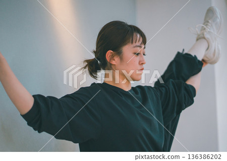 舞 舞蹈 跳舞 136386202