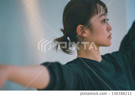 dancing, female, females 136386211