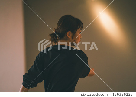 舞 舞蹈 跳舞 136386223