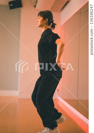 dancing, female, females 136386247