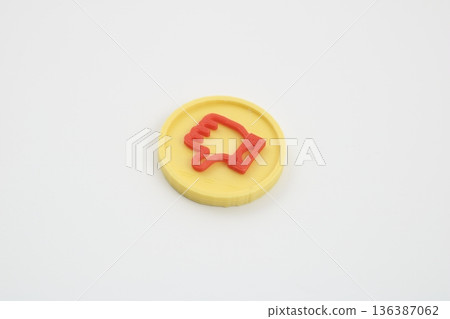 Bad icon figurine that expresses negativity and disapproval 136387062