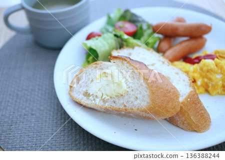 Perfect morning plate for breakfast (up) 136388244