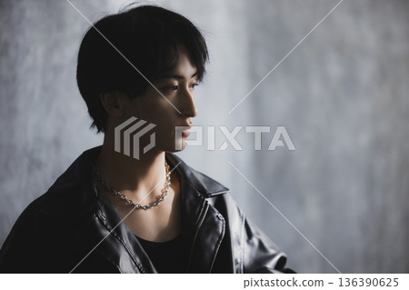 男的肖像 男的肖像 136390625