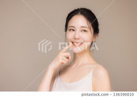 Beauty image of young women Beauty image of young women 136390810