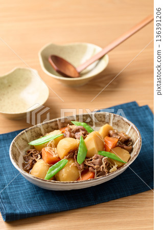 Nikujaga（牛肉和馬鈴薯） 136391206