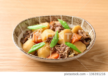 Nikujaga (beef and potatoes) Nikujaga (beef and potatoes) 136391216