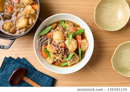 Nikujaga (beef and potatoes) Nikujaga (beef and potatoes) 136391239