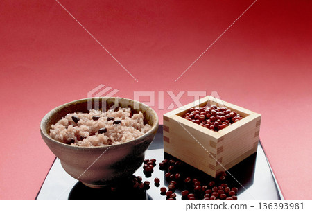 紅米、米飯、蒸米飯、日本料理、日式、慶祝活動 紅米、米飯、蒸米飯、日本料理、日式、慶祝活動 136393981