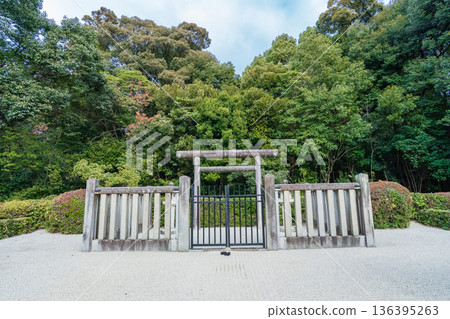 京都市東山區第66代一條天皇帝子都靈陵 136395263