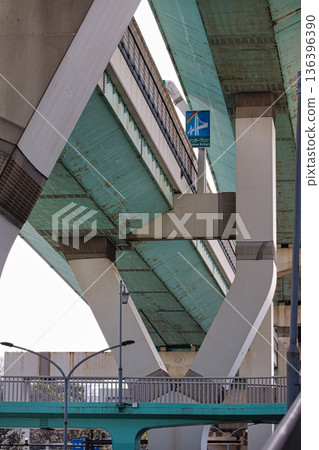 辰巳高架路 136396390