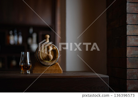 裝瓶商陳釀桶、釀酒廠、威士忌、迷你桶、家居、櫃檯、室內裝飾、嗜好、配件、雜項 136396573