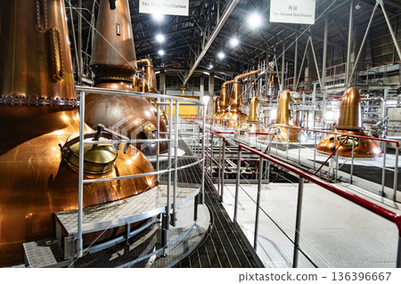 Distillery pot still whiskey distilled spirits manufacturing distillation liquor alcohol gin shochu Distillery pot still whiskey distilled spirits manufacturing distillation liquor alcohol gin shochu 136396667