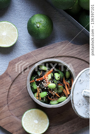 羊棲菜和毛豆醋拌山楂 羊棲菜和毛豆醋拌山楂 136397101