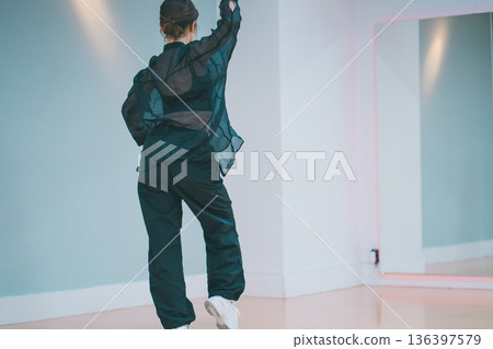 舞 舞蹈 跳舞 136397579