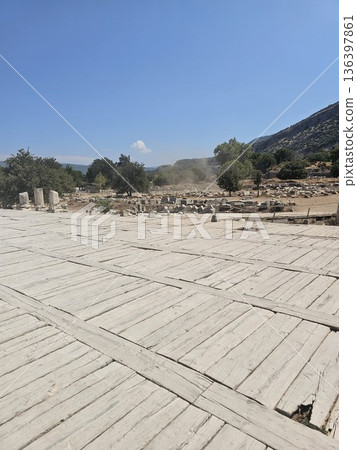 Ancient Ephesus, ruins in Turkey, ruins of the Ancient Roman and Ancient Greek empires, Selcuk, Izmir province Ancient Ephesus, ruins in Turkey, ruins of the Ancient Roman and Ancient Greek empires, Selcuk, Izmir province 136397861