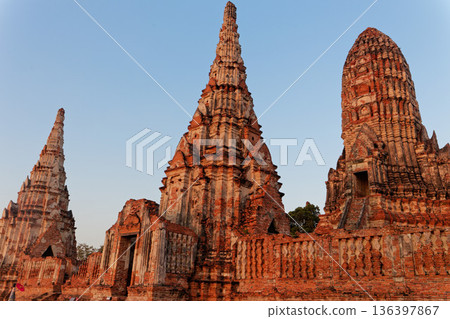 泰國大城府仍然是Wat Chaiwattanaram 泰國大城府仍然是Wat Chaiwattanaram 136397867