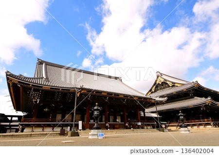 京都府,東本願寺,阿彌陀堂和禦榮堂(重要文化財產),京都市下京區常葉町,2022年2月 京都府,東本願寺,阿彌陀堂和禦榮堂(重要文化財產),京都市下京區常葉町,2022年2月 136402004