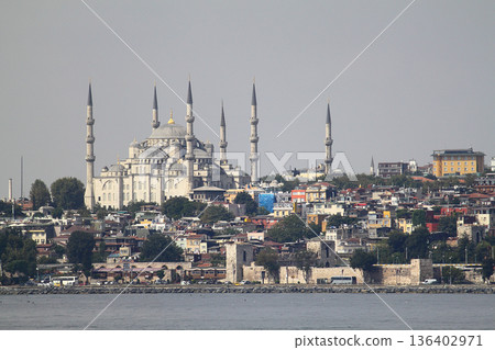 Sillhouette of Istanbul at sunset. Ramadan time with the muslim city istanbul silhouette Sillhouette of Istanbul at sunset. Ramadan time with the muslim city istanbul silhouette 136402971