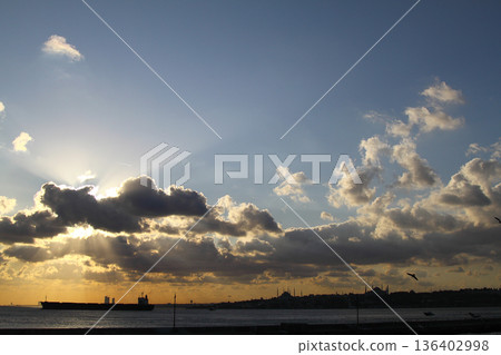 Sillhouette of Istanbul at sunset. Ramadan time with the muslim city istanbul silhouette Sillhouette of Istanbul at sunset. Ramadan time with the muslim city istanbul silhouette 136402998