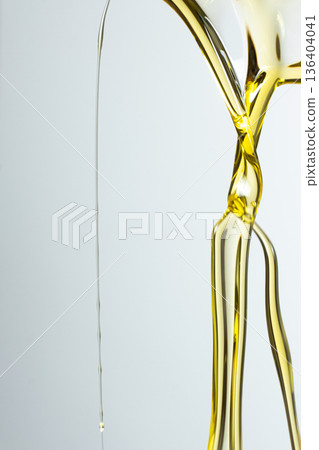 Abstract oil splashes and drips for luxury design Abstract oil splashes and drips for luxury design 136404041