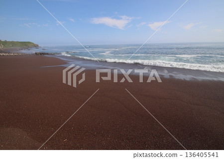 beautiful sea and sky 136405541