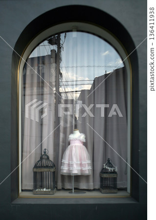 wedding girl dress 136411938