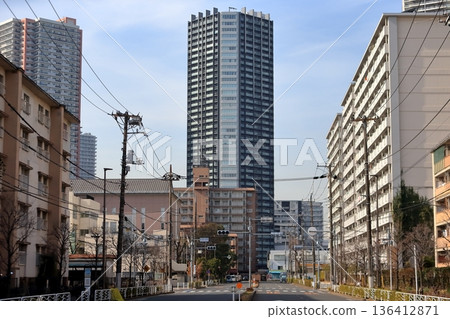 Metropolitan housing complex (Tatsumi, Koto Ward) 136412871