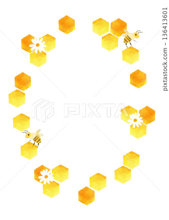 水彩蜜蜂和蜂巢圓形相框。蜂蜜和白色花朵裝飾素材。 136413601