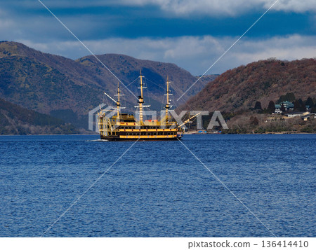 Hakone Ashinoko and sightseeing vessel 136414410