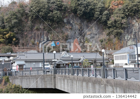 "Kojo no Tsuki" (Ruined Castle) - The gateway to Oka Castle: JR Toyohashi Main Line Bungotaketa Station 136414442