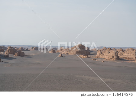Dunhuang Yardang National Geological Park Dunhuang Yardang National Geological Park 136414576