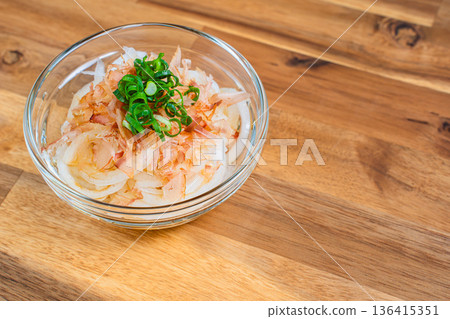 Japanese-style New Onion Salad Japanese-style New Onion Salad 136415351