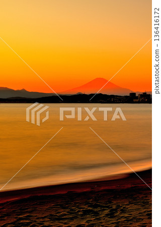 Winter evening view of Mt. Fuji from Chigasaki Coast Long exposure photography 136416172