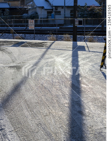 Icy early morning road Icy early morning road 136416565