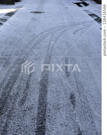 Icy early morning road Icy early morning road 136416566