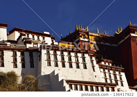 The Potala Palace in Lhasa, Under a Bright Blue Sky 136417922