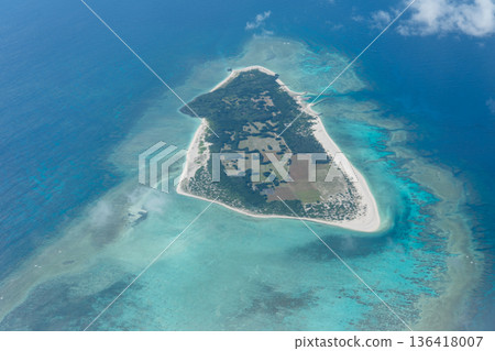 Over Minna Island (Tarama Village, Okinawa Prefecture) Over Minna Island (Tarama Village, Okinawa Prefecture) 136418007