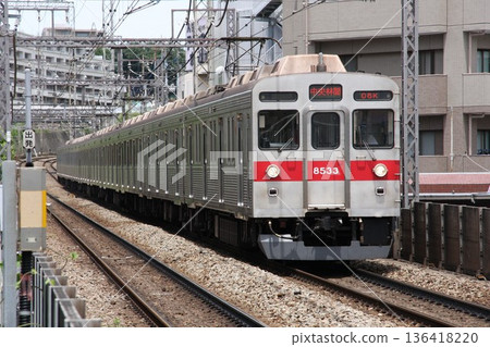 2015 年 6 月 東急電鐵 8500 系列 8533 田園都會線 座野 2015 年 6 月 東急電鐵 8500 系列 8533 田園都會線 座野 136418220