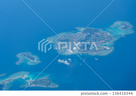 伊勢島上空 136418344