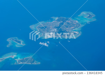 伊勢島上空 136418345