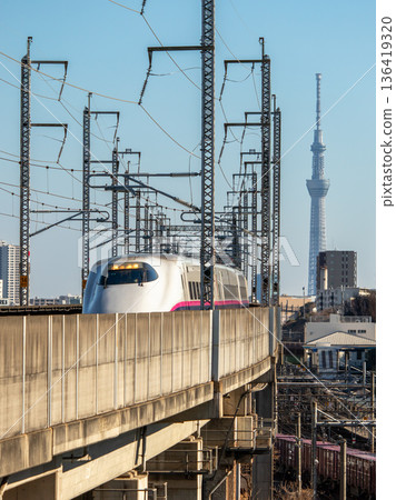 天空樹和新幹線 天空樹和新幹線 136419320