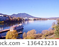 阿寒湖在秋天 136423231